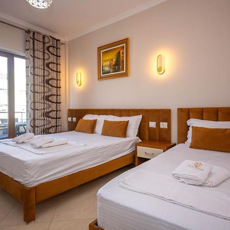 Hotel Vila Misiri Durres Bagian luar foto