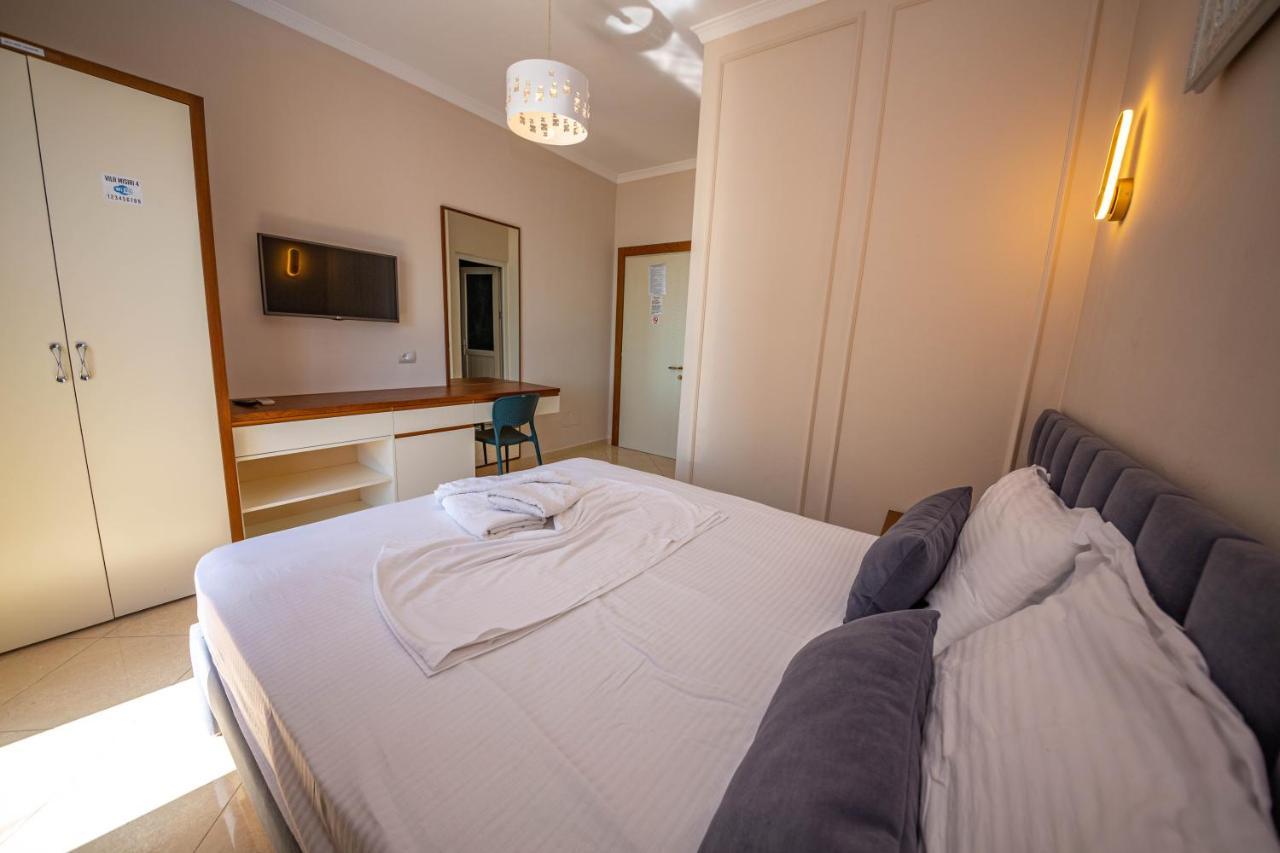 Hotel Vila Misiri Durres Bagian luar foto