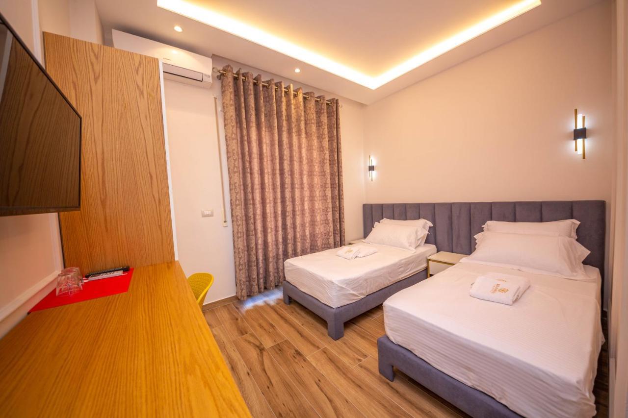 Hotel Vila Misiri Durres Bagian luar foto